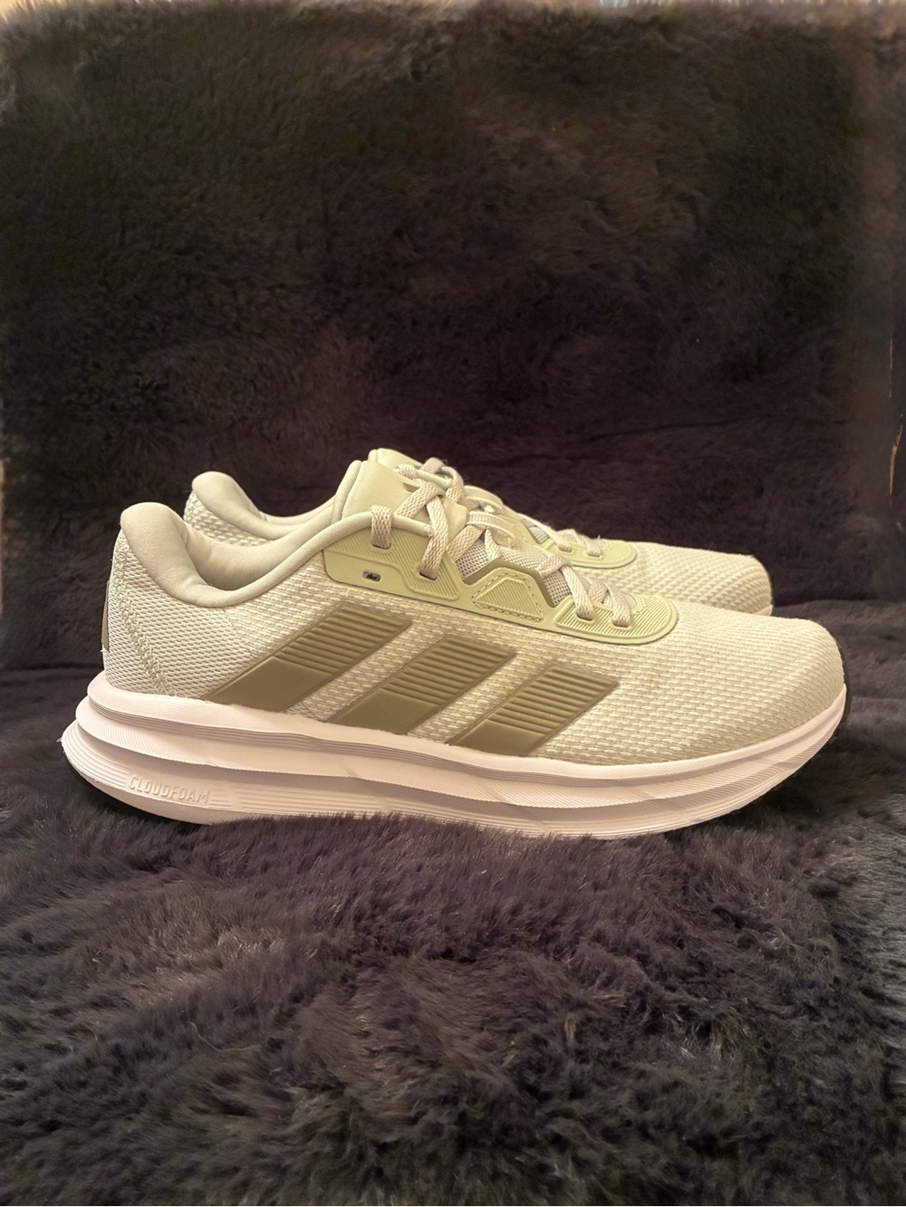 adidas Galaxy 7 Women's Light Green Cloudfoam Running Sneakers